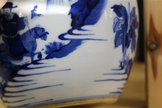 A Chinese blue and white bowl diameter 21.5cm